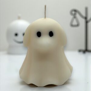 Vela aromática con forma de perrito fantasma para Halloween en cera de soja artesanal