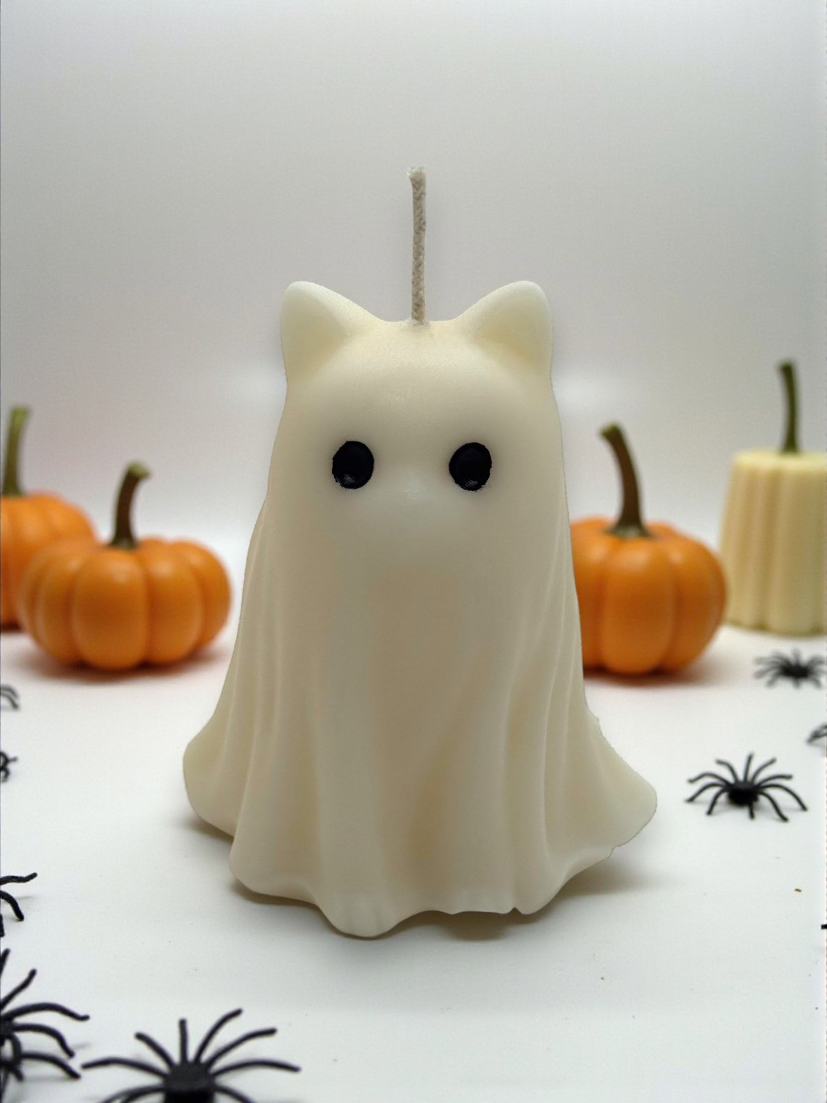Vela aromática con forma de gatito fantasma para Halloween en cera de soja artesanal