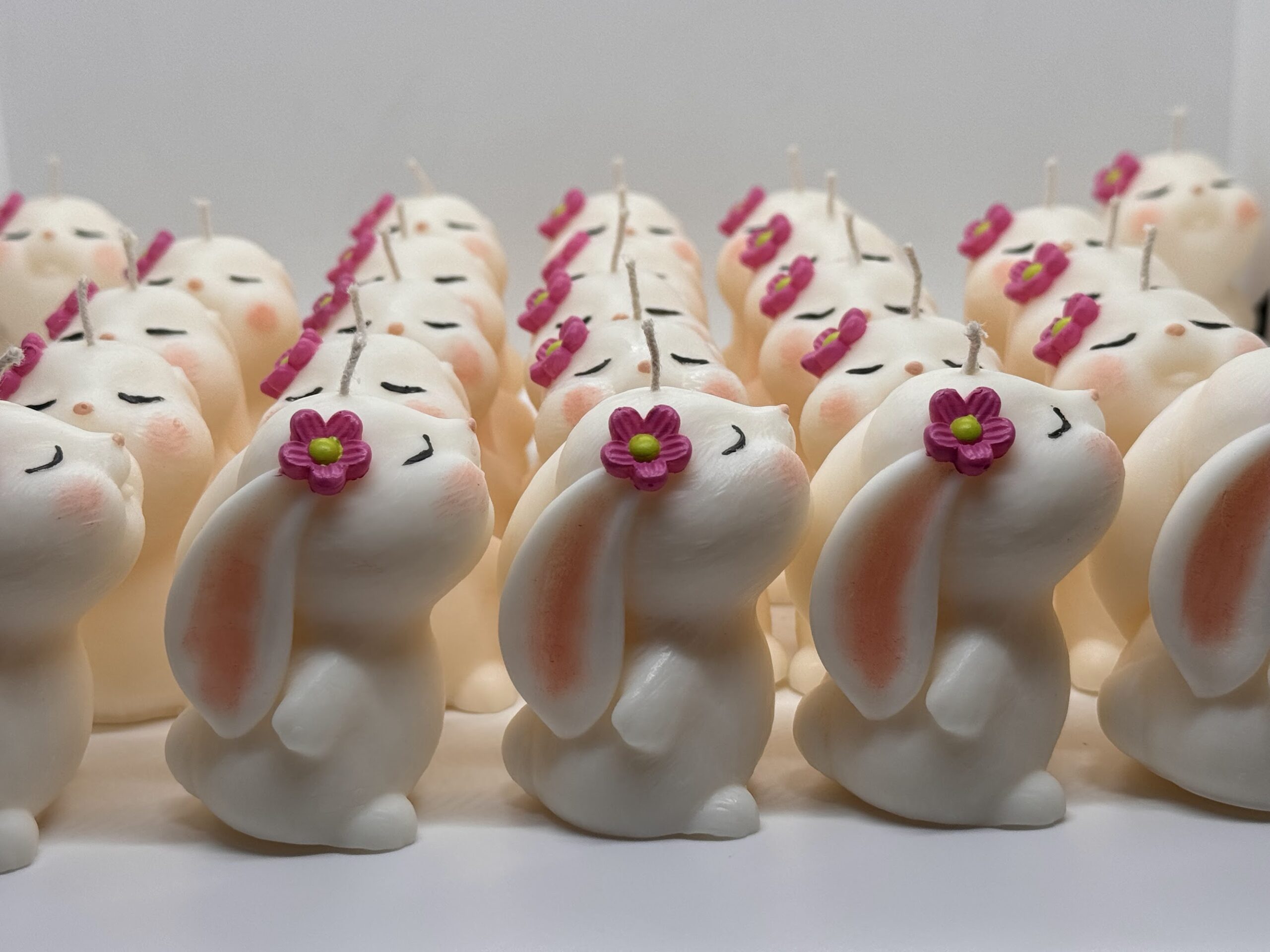 Souvenir Baby Shower Conejita en Tul 55g - Vela Artesanal Premium - Imagen 2