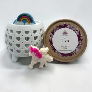 Set aromático Love con hornito difusor cerámica blanco corazones, wax melts y velas de té